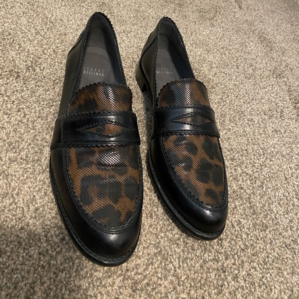 EUC Stuart Weitzman leather loafers